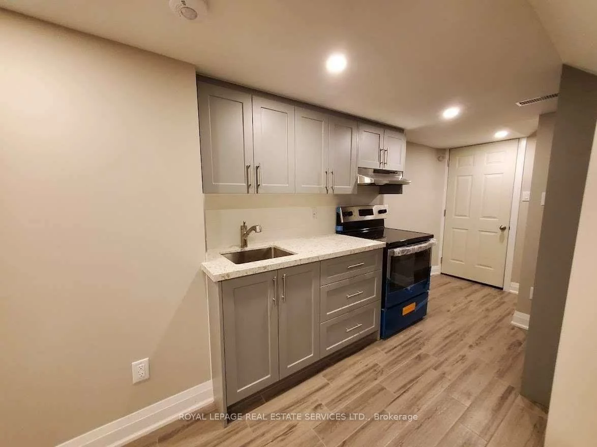 39, Vezna, Credit Valley, Brampton