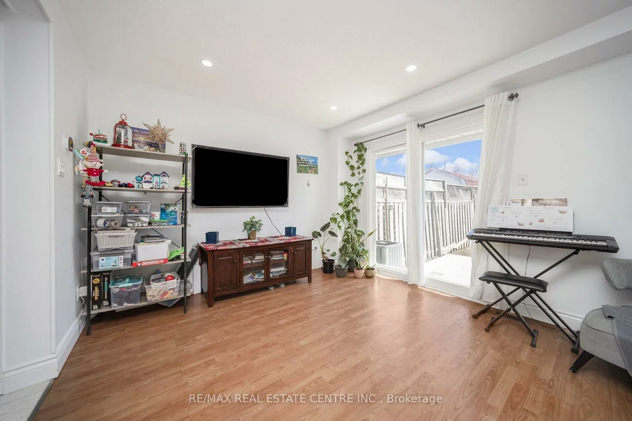24, Jackman, Northgate, Brampton