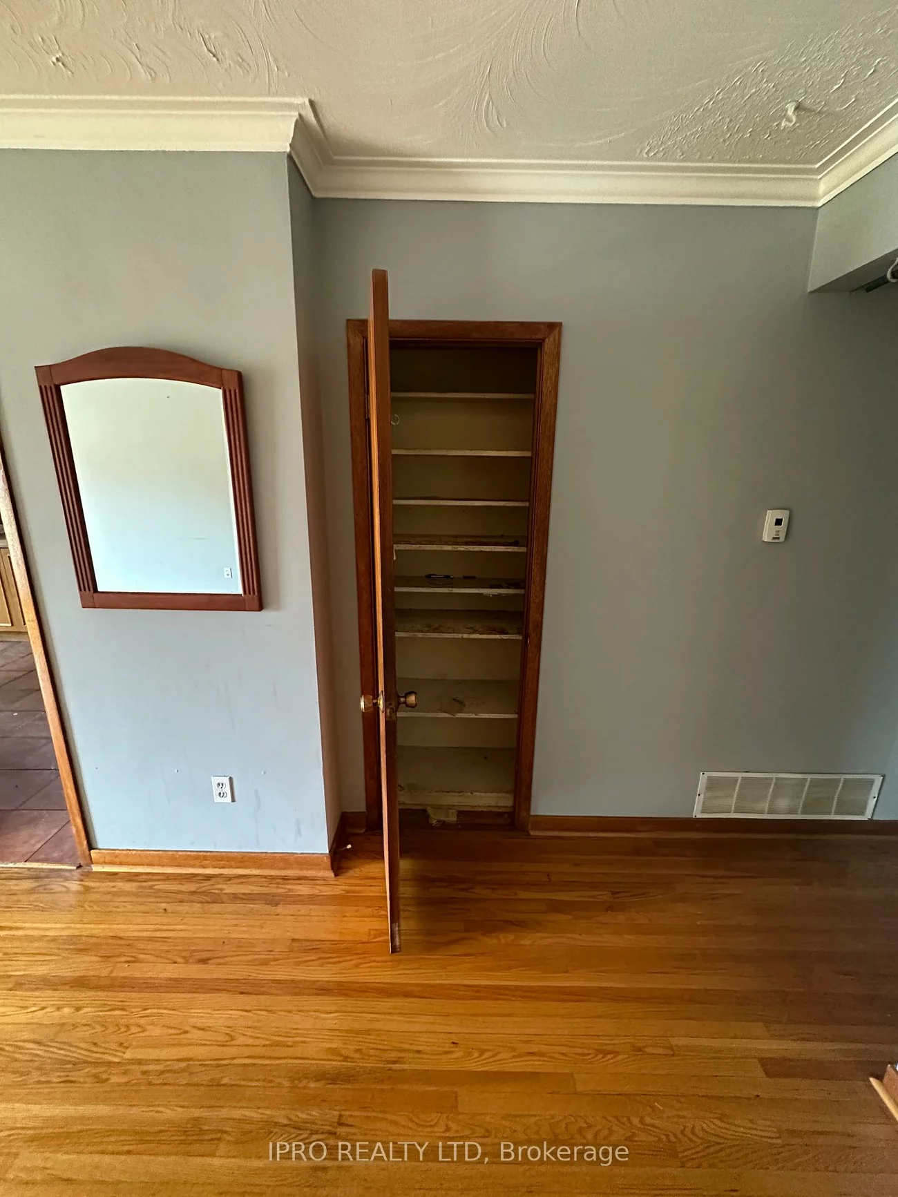 31, Aloma, Avondale, Brampton