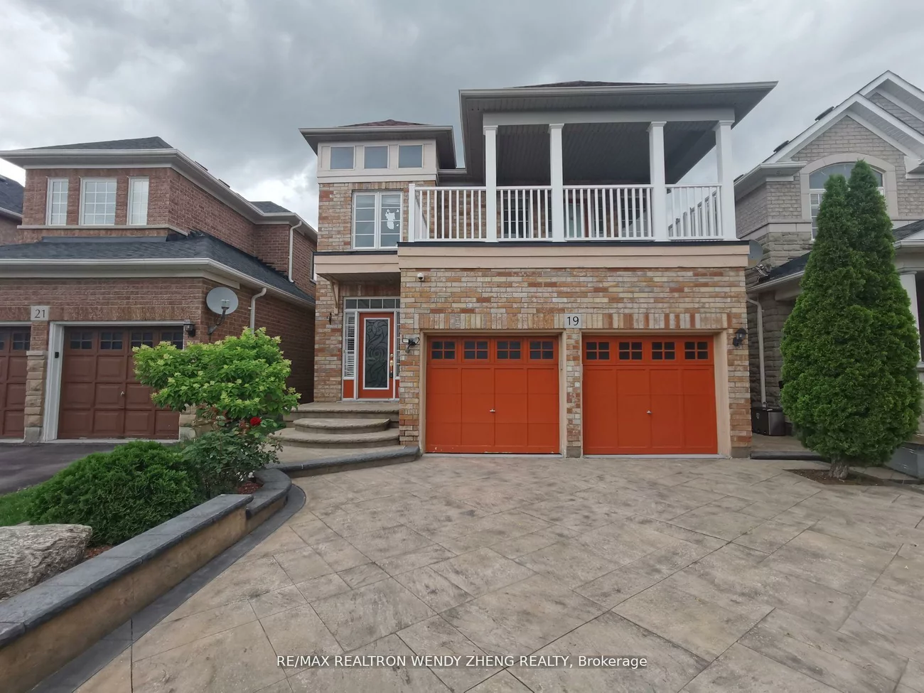 19, Village Lake, Bramalea North Industrial, Brampton