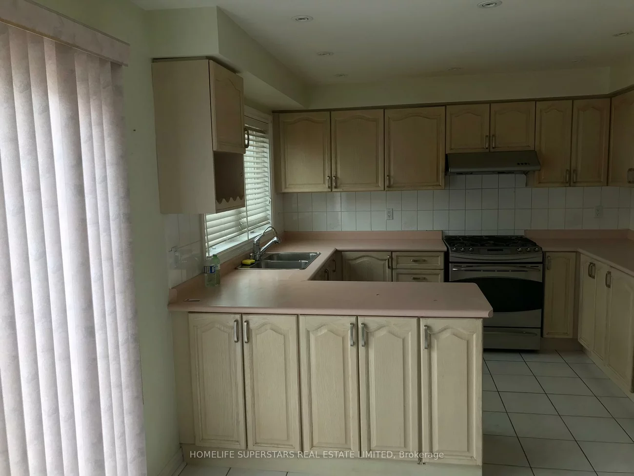 54, Hollybush, Sandringham-Wellington, Brampton