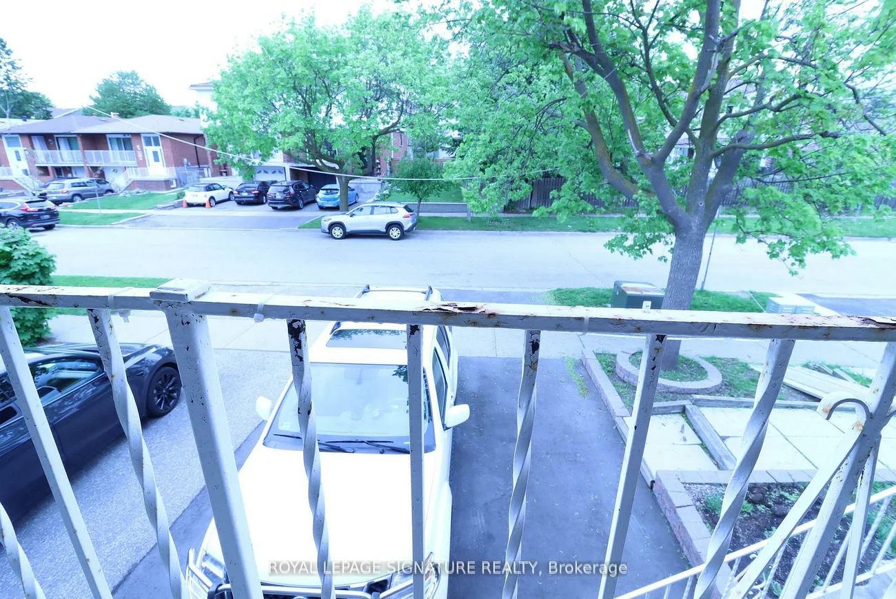 67, Major Oaks, Madoc, Brampton