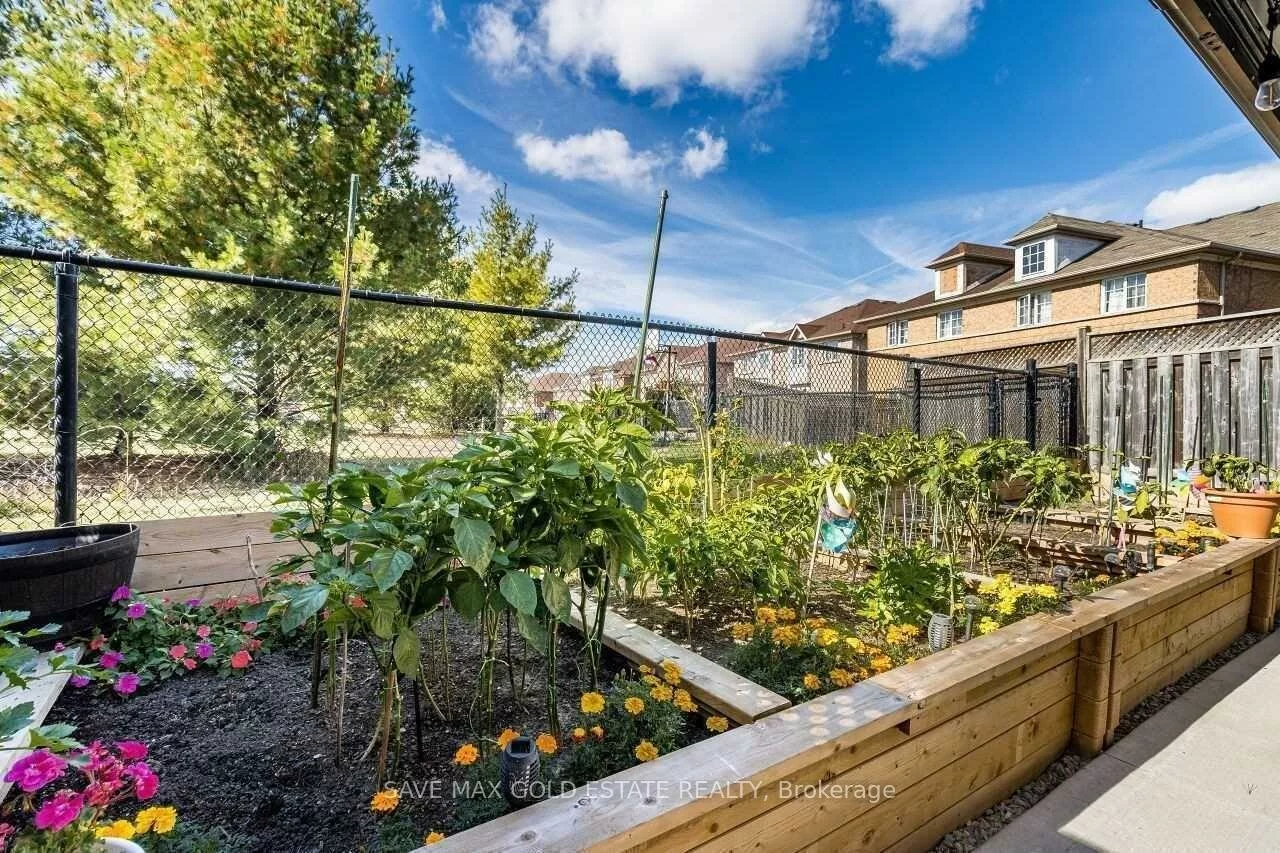 45, Rotunda, Fletcher's Creek South, Brampton