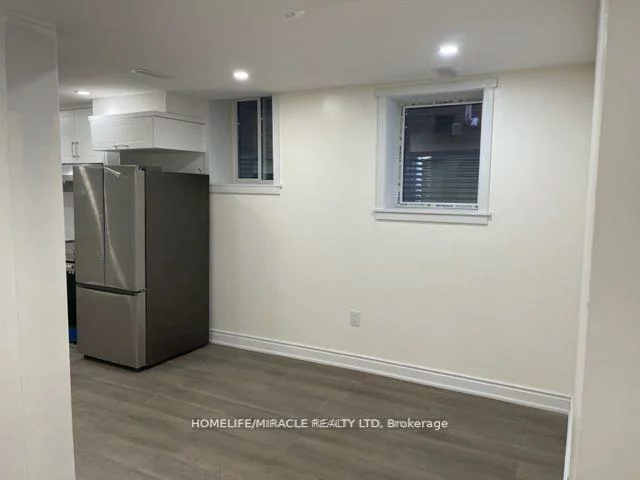 7, Aldenham, Credit Valley, Brampton