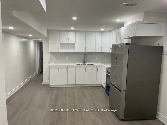 7, Aldenham, Credit Valley, Brampton
