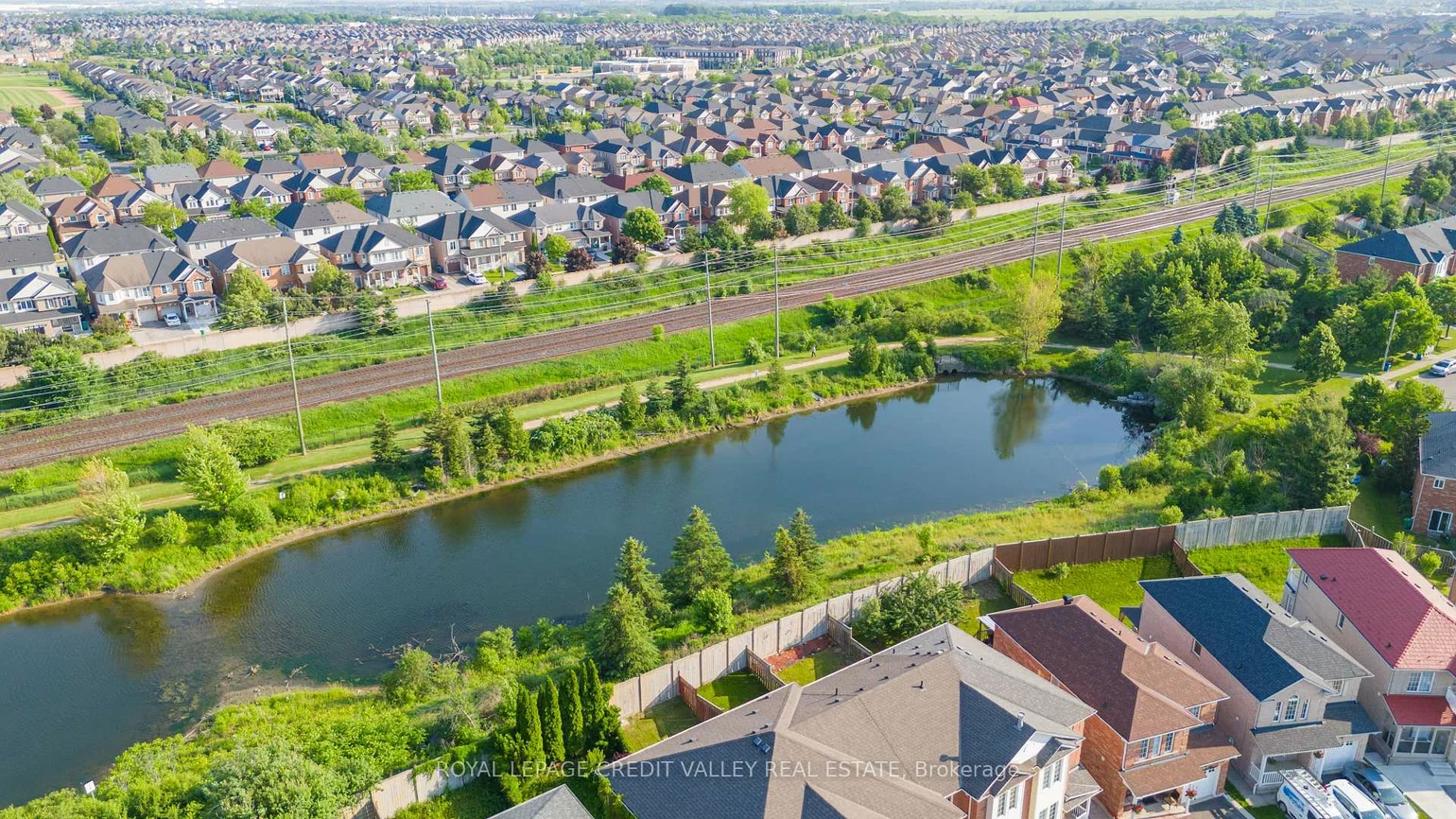 46, Brunswick, Fletcher's Meadow, Brampton