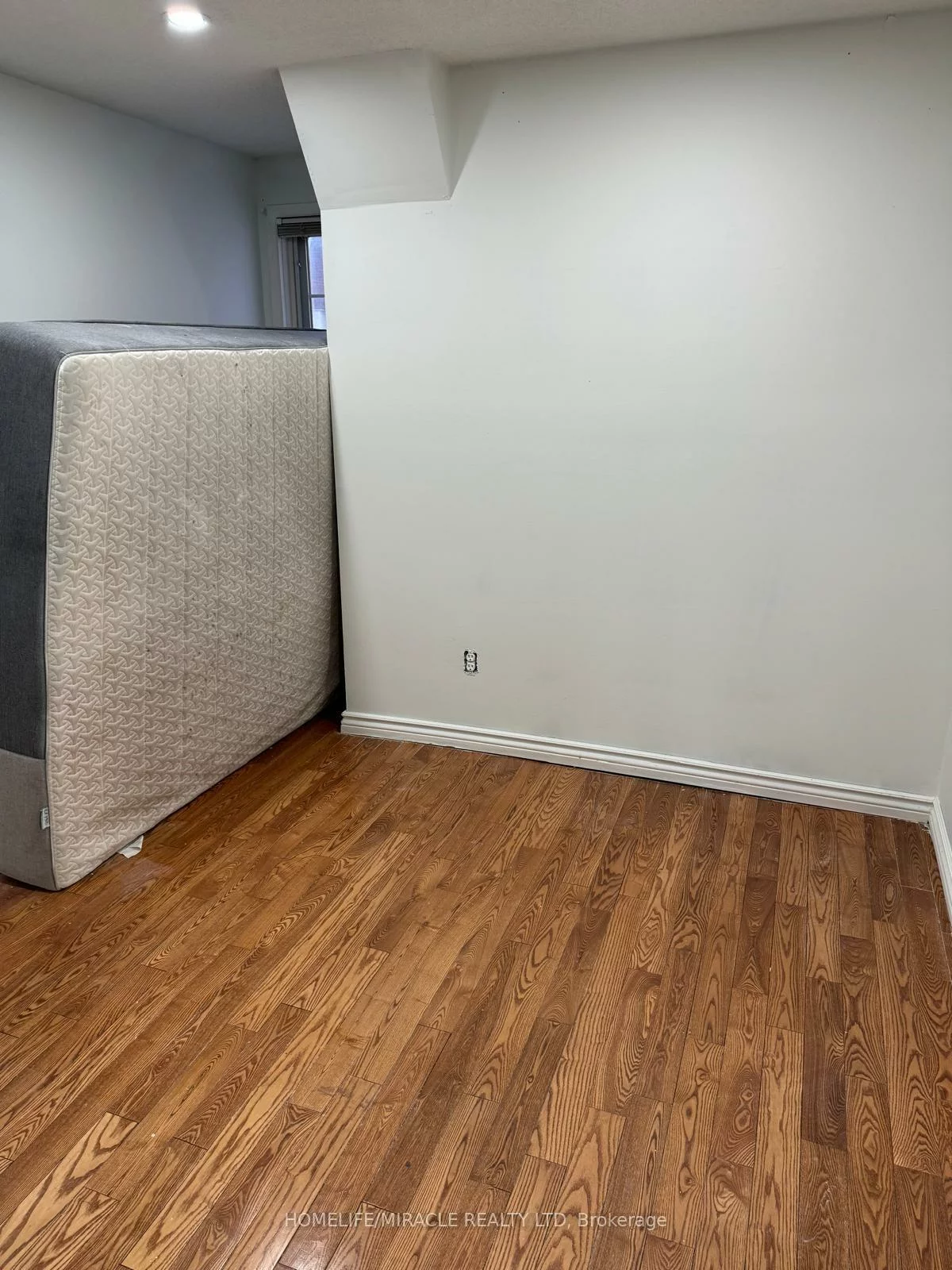 50, Alaskan Summit, Sandringham-Wellington, Brampton