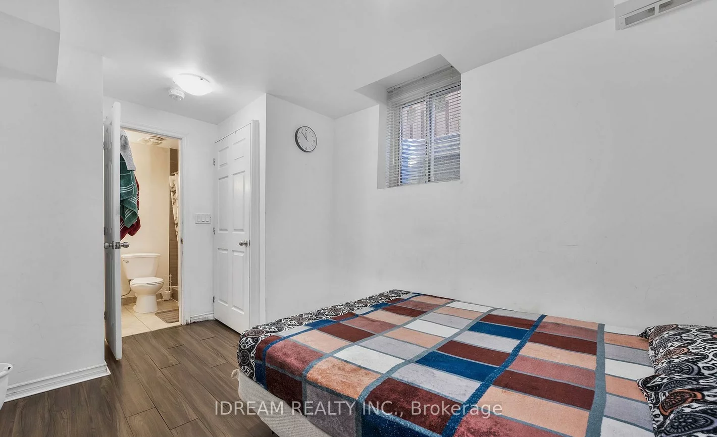 21, Chalkfarm, Northwest Sandalwood Parkway, Brampton