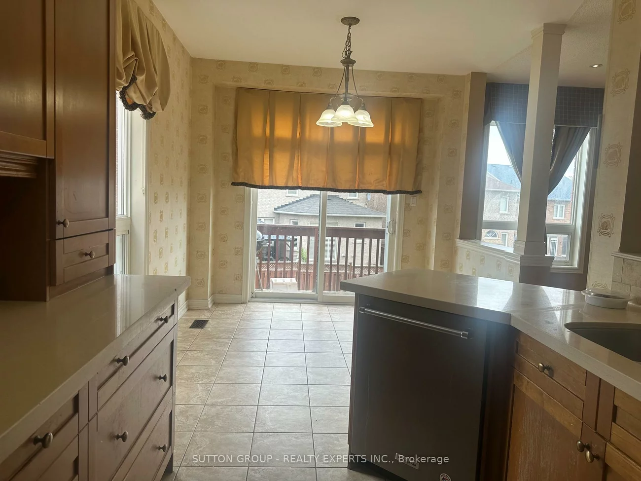 5, Sea Lion, Madoc, Brampton