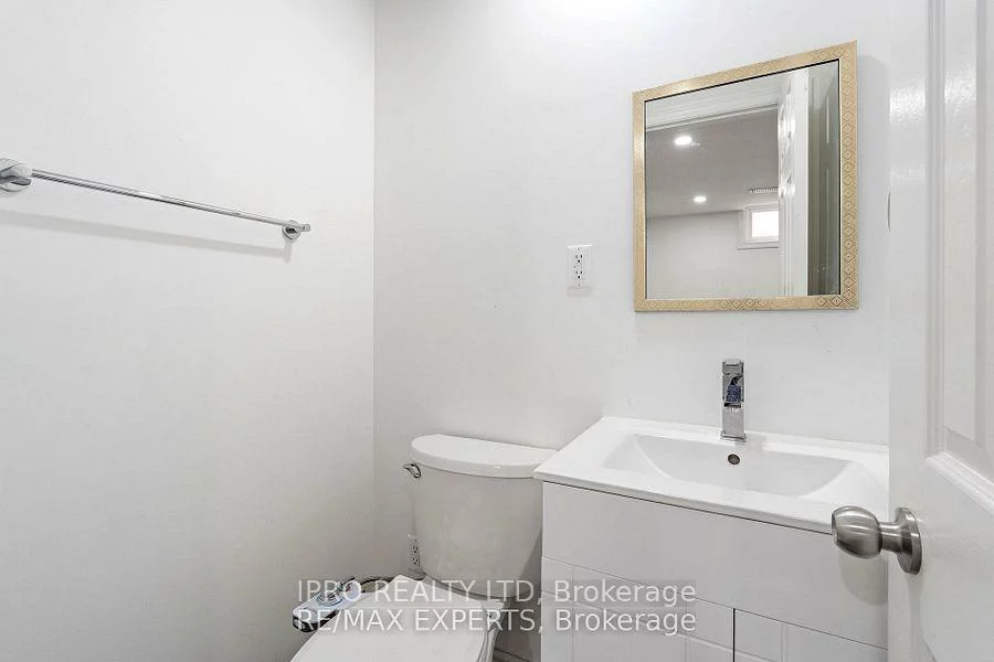 30, Larchwood, Westgate, Brampton