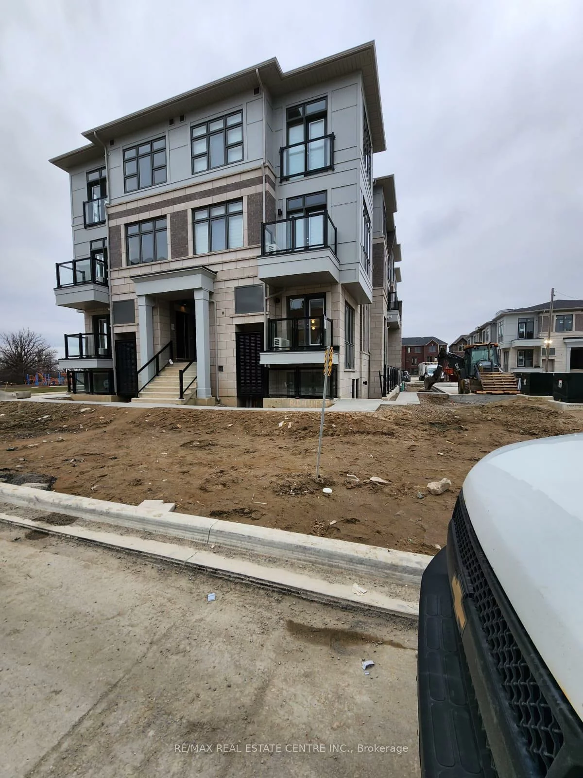70, Halliford, Bramalea North Industrial, Brampton