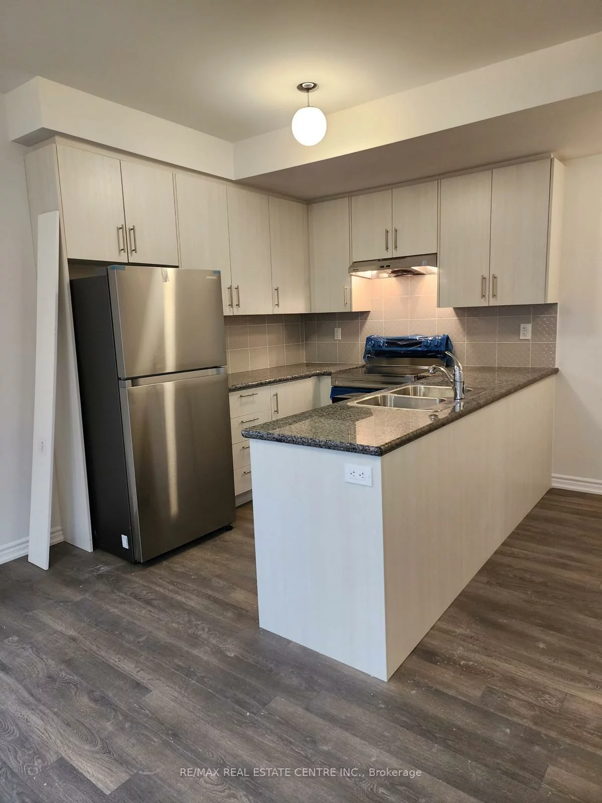 70, Halliford, Bramalea North Industrial, Brampton
