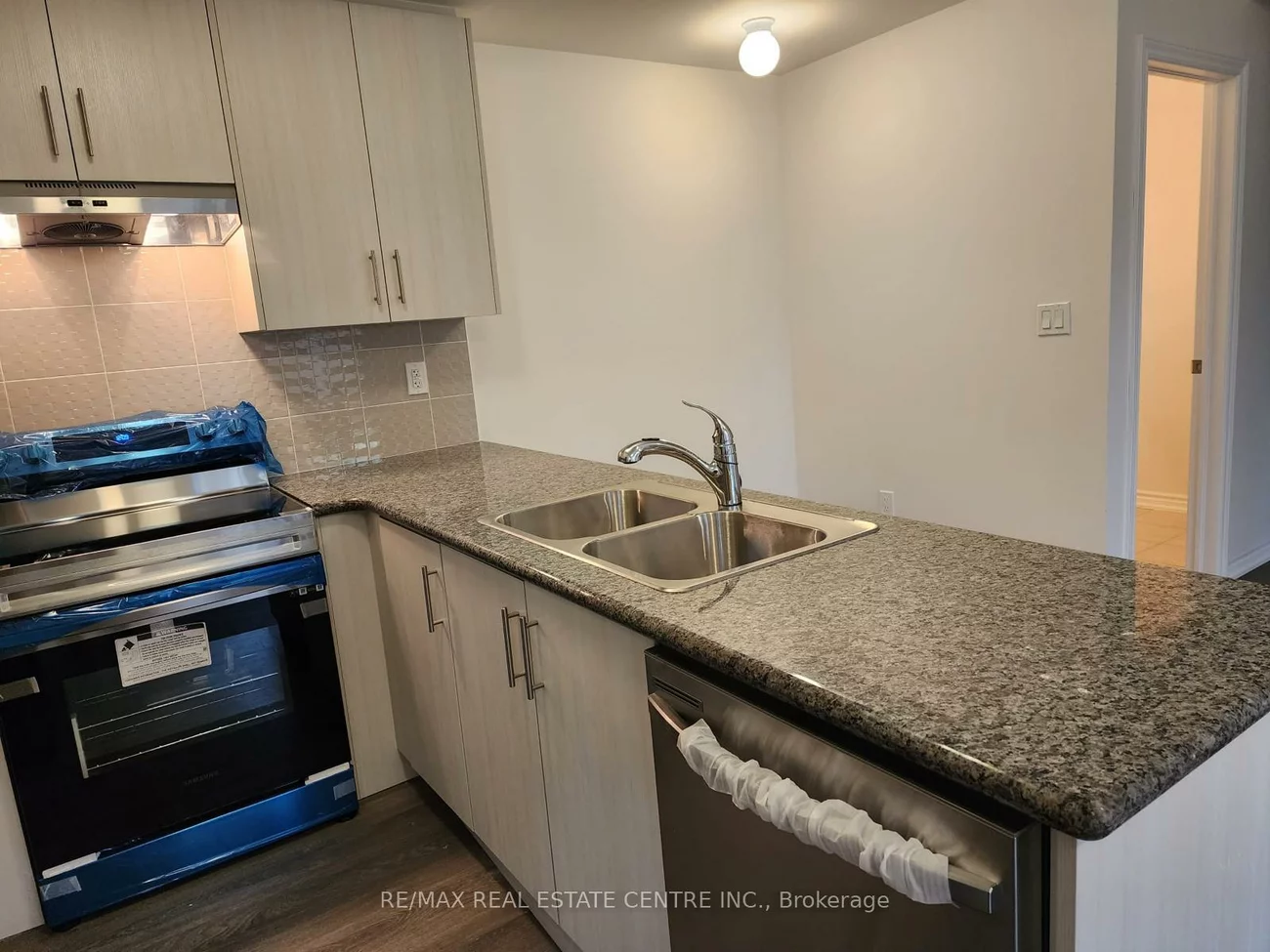 70, Halliford, Bramalea North Industrial, Brampton
