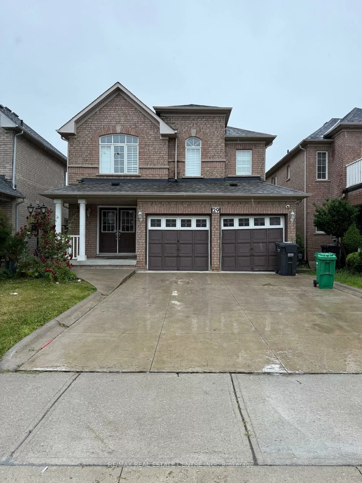 29, El Camino, Fletcher's Meadow, Brampton