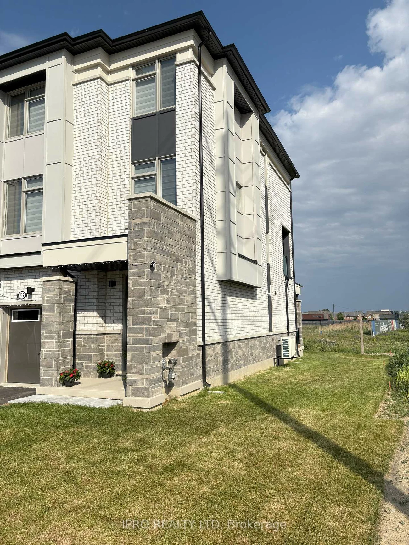 132, Keppel, Northwest Brampton, Brampton
