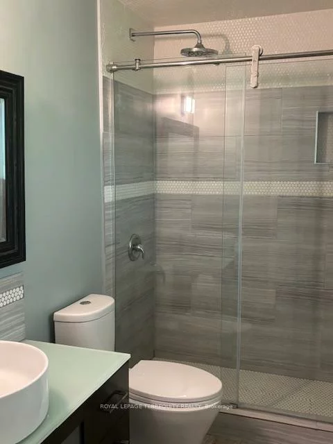 65, Mary, Downtown Brampton, Brampton