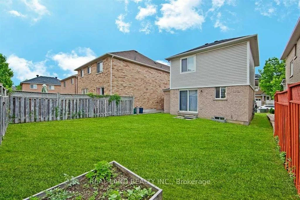 31, Poplar Plains, Fletcher's Meadow, Brampton