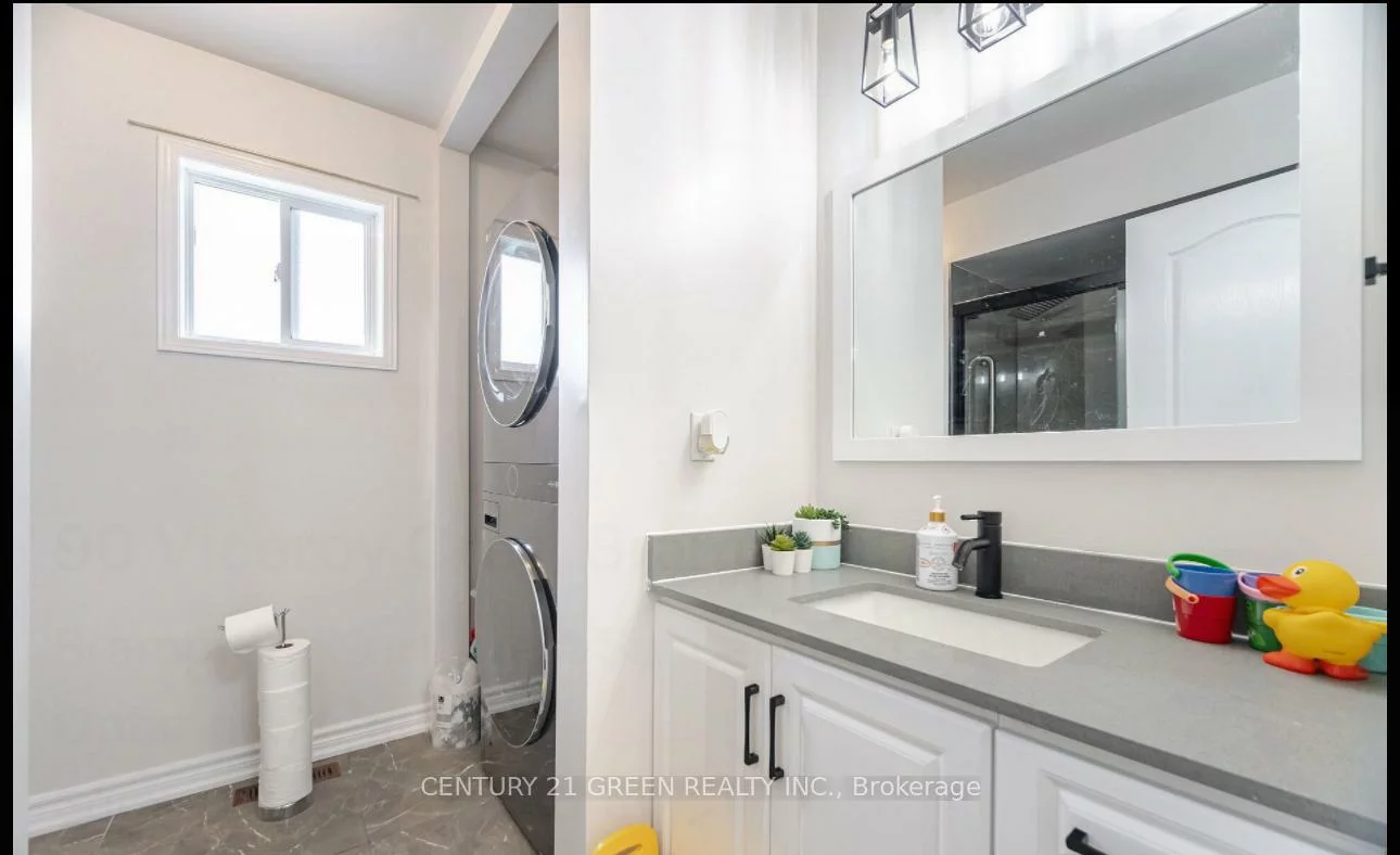 90, Viceroy, Northwest Sandalwood Parkway, Brampton