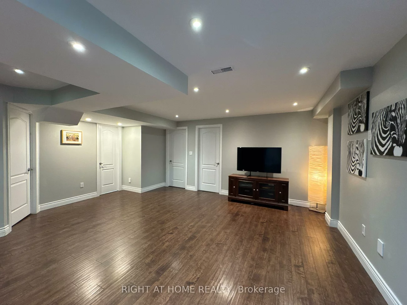 22, Kawana, Bram West, Brampton