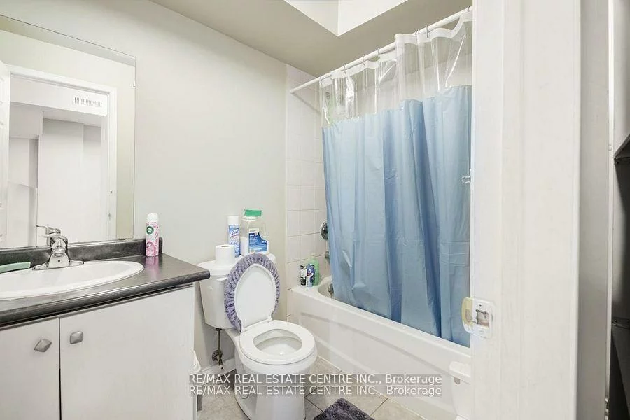 112, Commodore, Credit Valley, Brampton