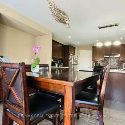 8, Old Cleeve, Northwest Brampton, Brampton