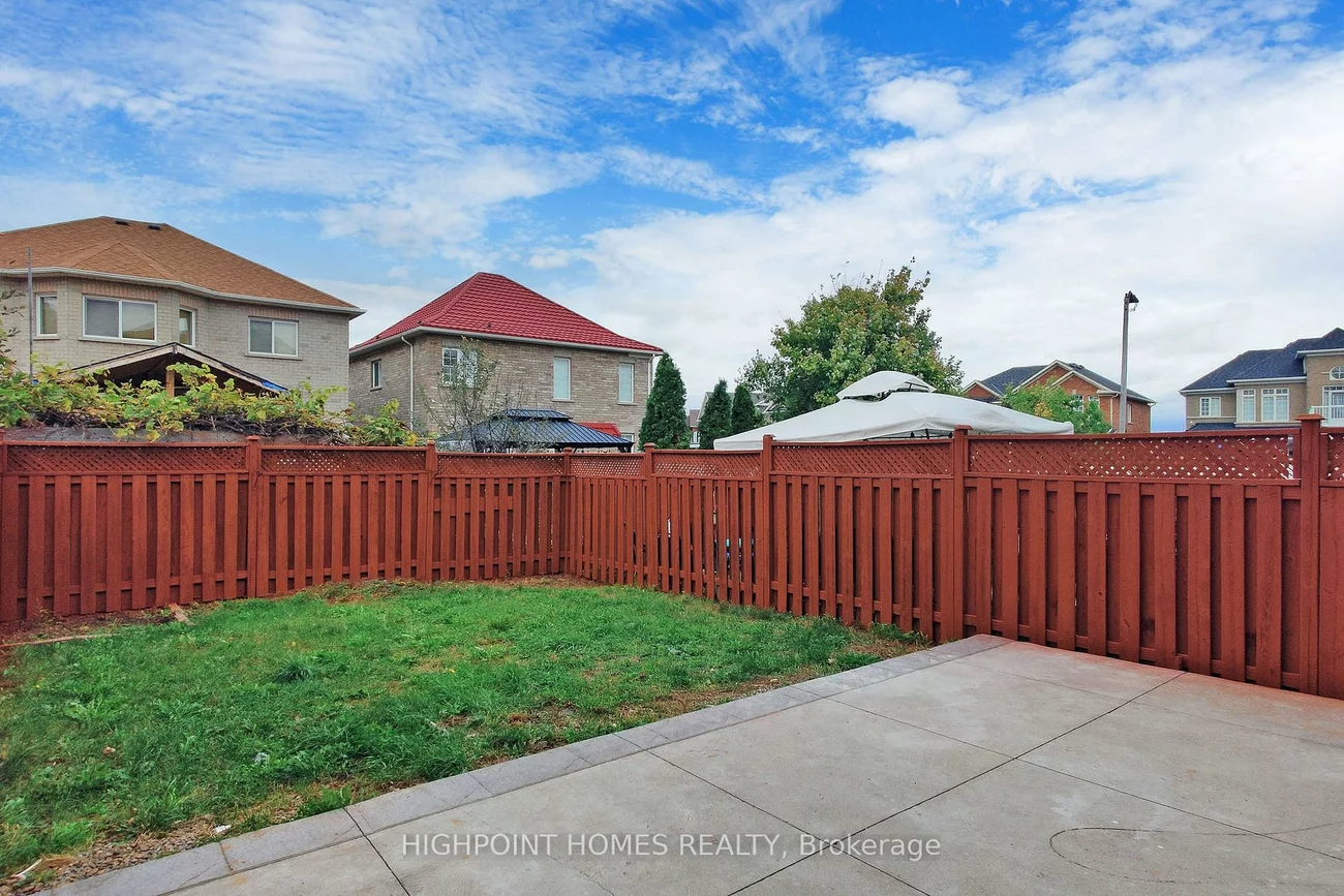 8, Martree, Madoc, Brampton