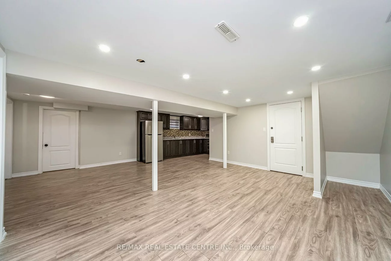 52, Flavian, Southgate, Brampton