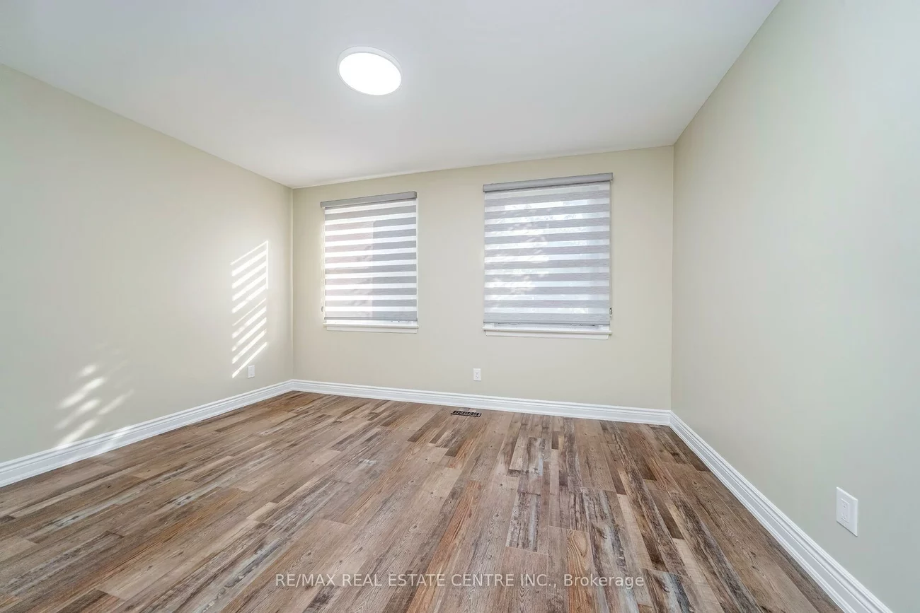 52, Flavian, Southgate, Brampton