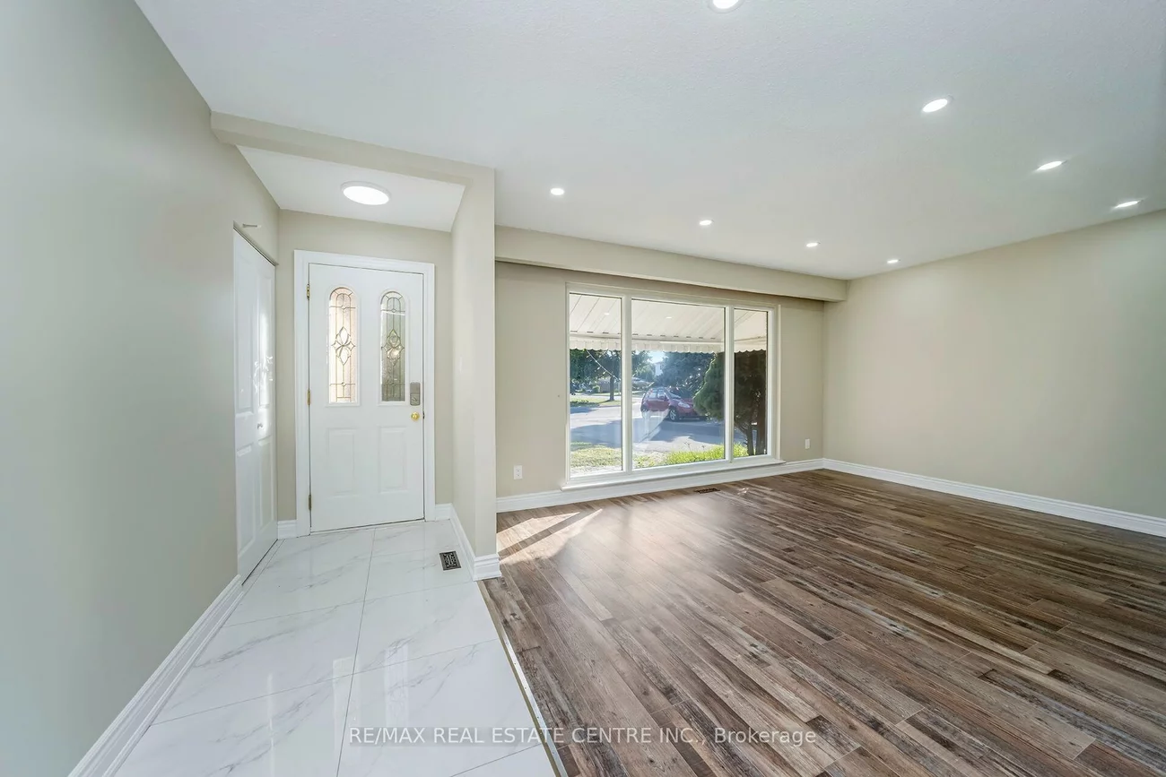 52, Flavian, Southgate, Brampton