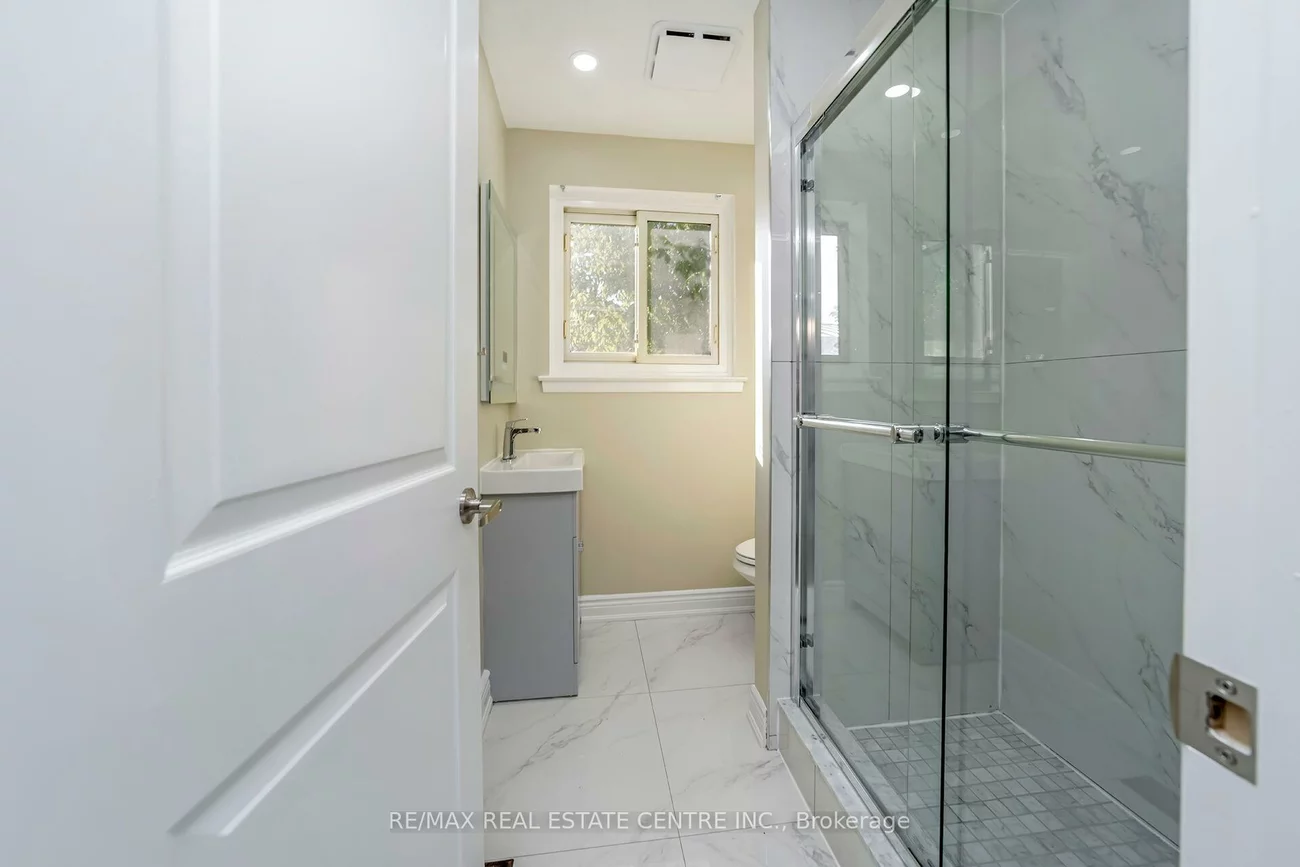 52, Flavian, Southgate, Brampton