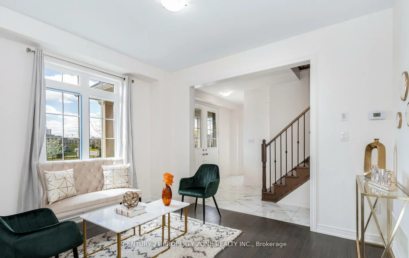 33, Dunley, Credit Valley, Brampton