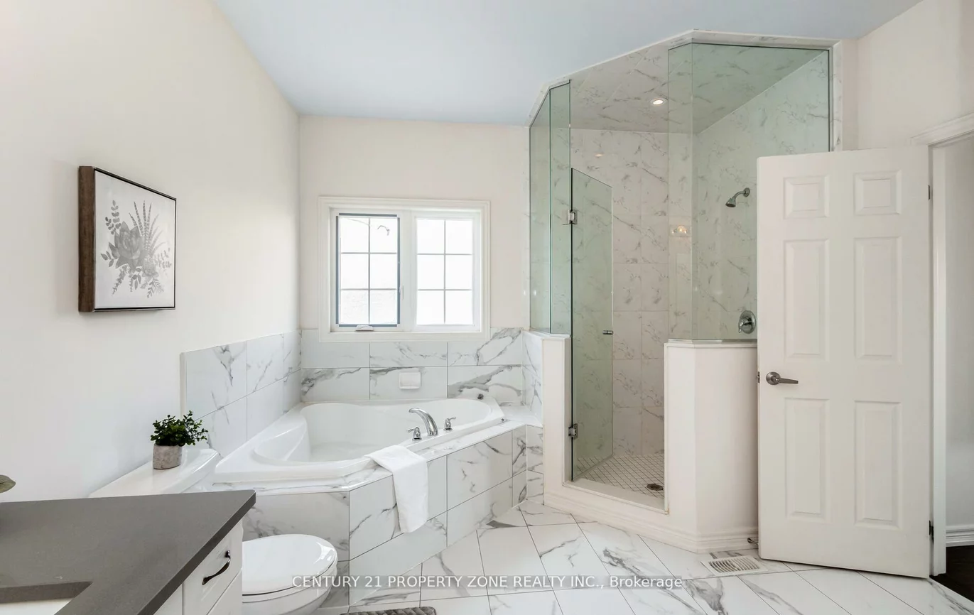 33, Dunley, Credit Valley, Brampton