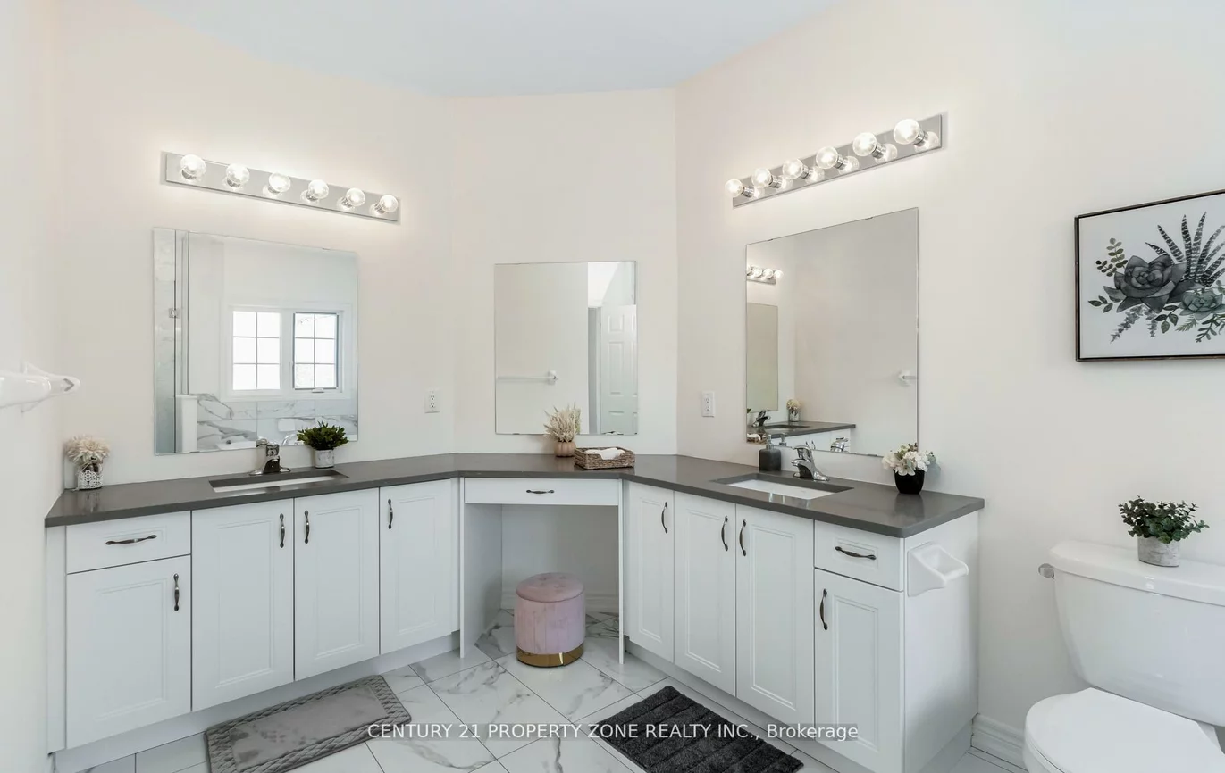 33, Dunley, Credit Valley, Brampton