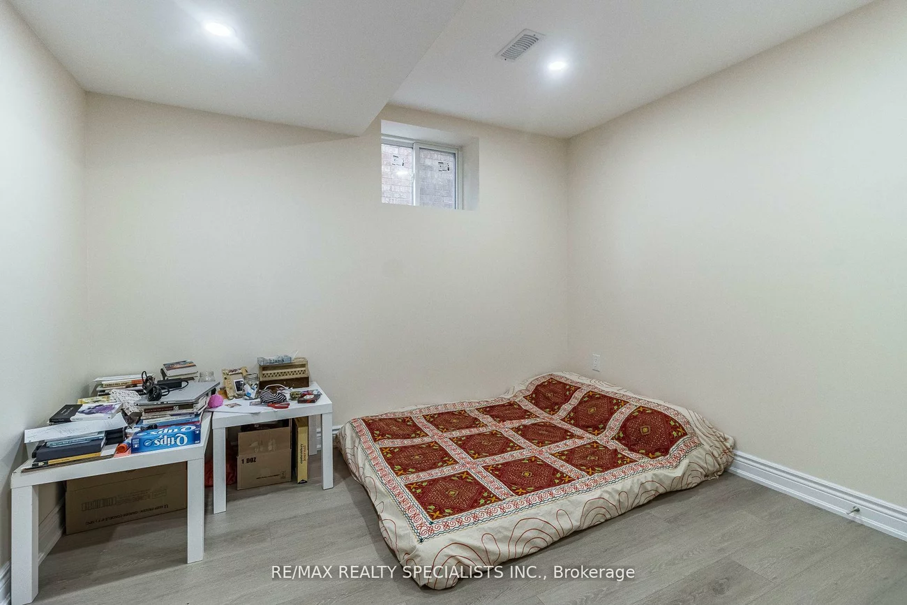 17, Poplar Plains, Fletcher's Meadow, Brampton