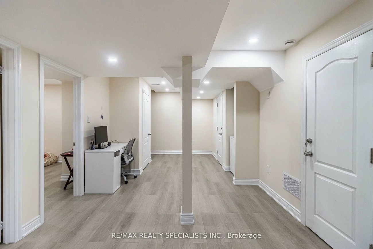 17, Poplar Plains, Fletcher's Meadow, Brampton