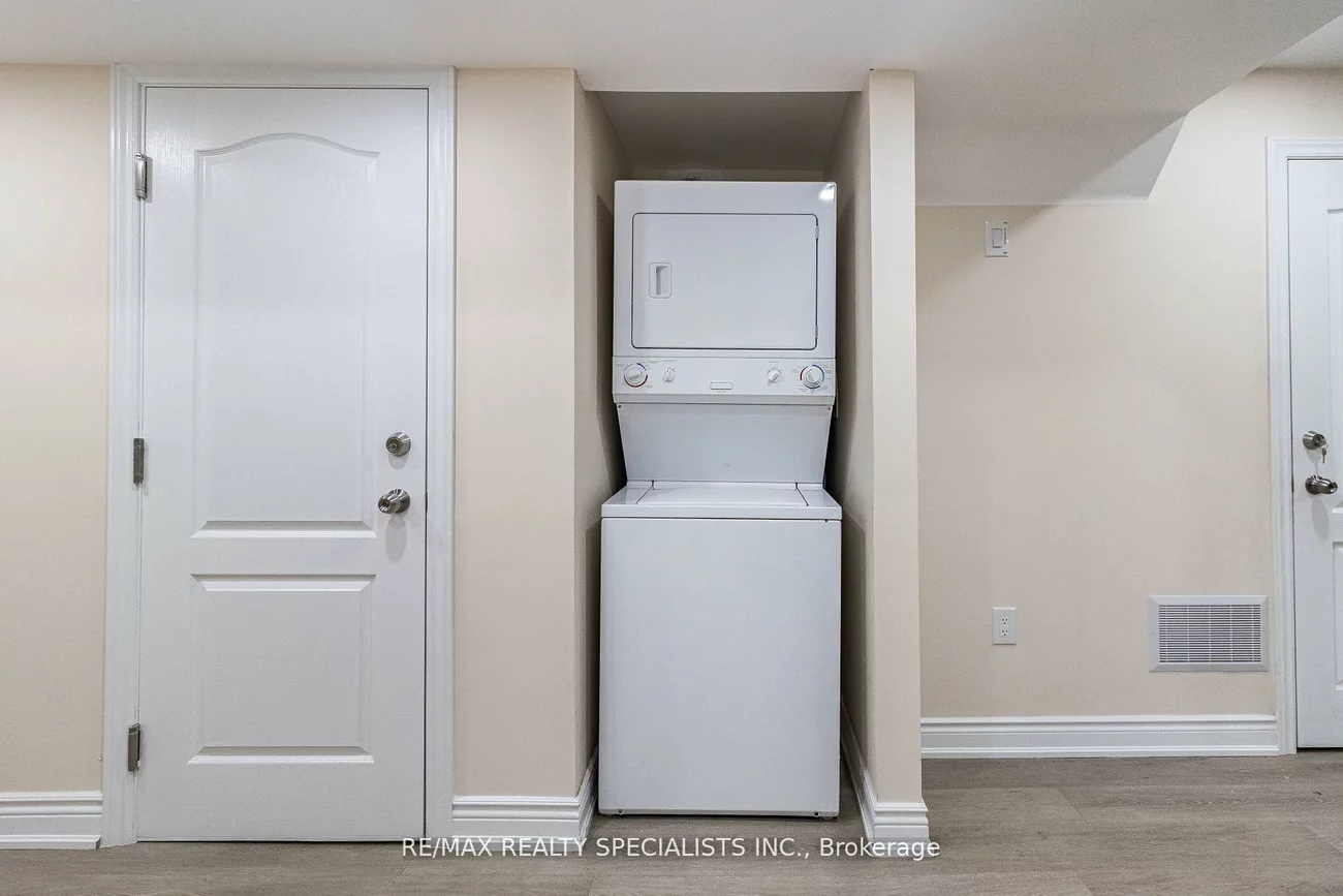 17, Poplar Plains, Fletcher's Meadow, Brampton