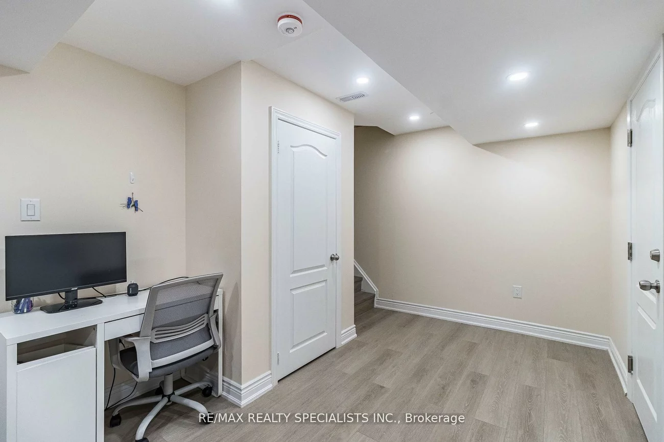 17, Poplar Plains, Fletcher's Meadow, Brampton