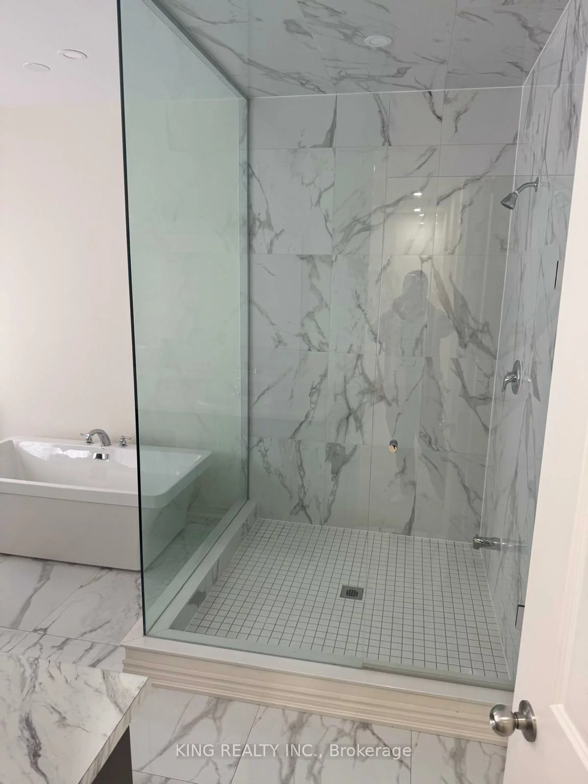50, Eastman, Credit Valley, Brampton