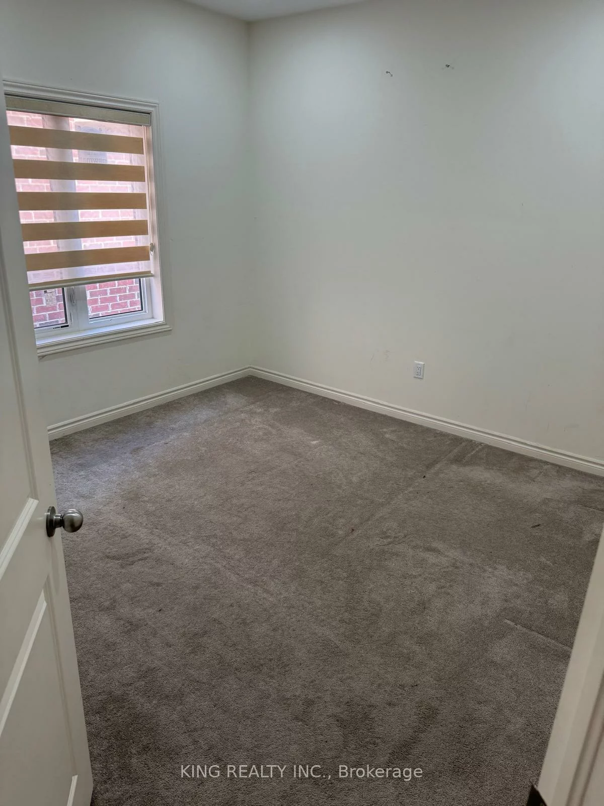 50, Eastman, Credit Valley, Brampton