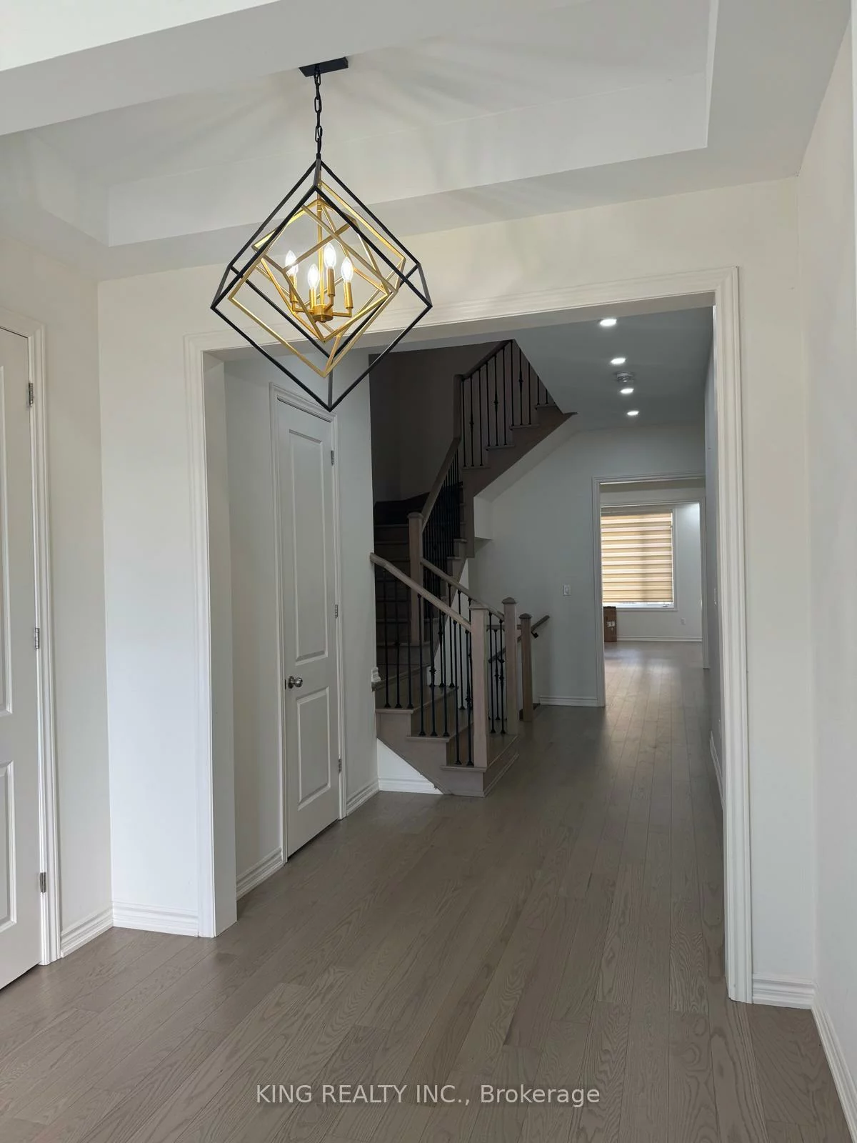 50, Eastman, Credit Valley, Brampton