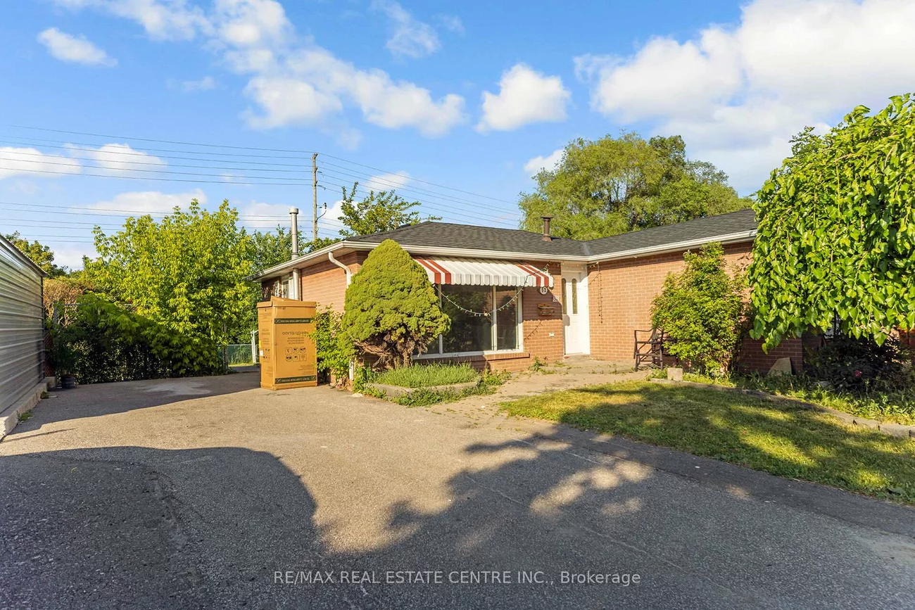 52, Flavian, Southgate, Brampton