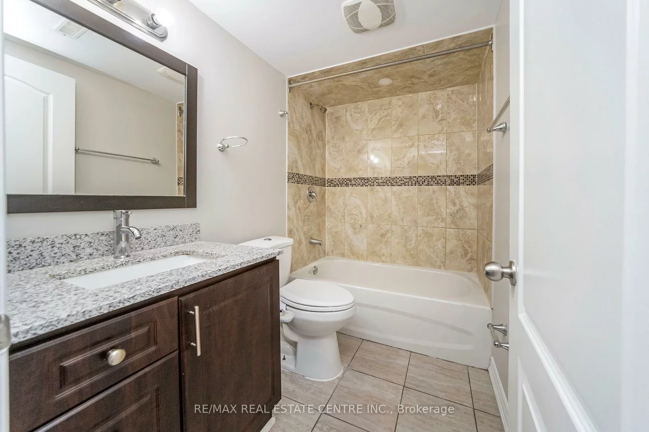 52, Flavian, Southgate, Brampton