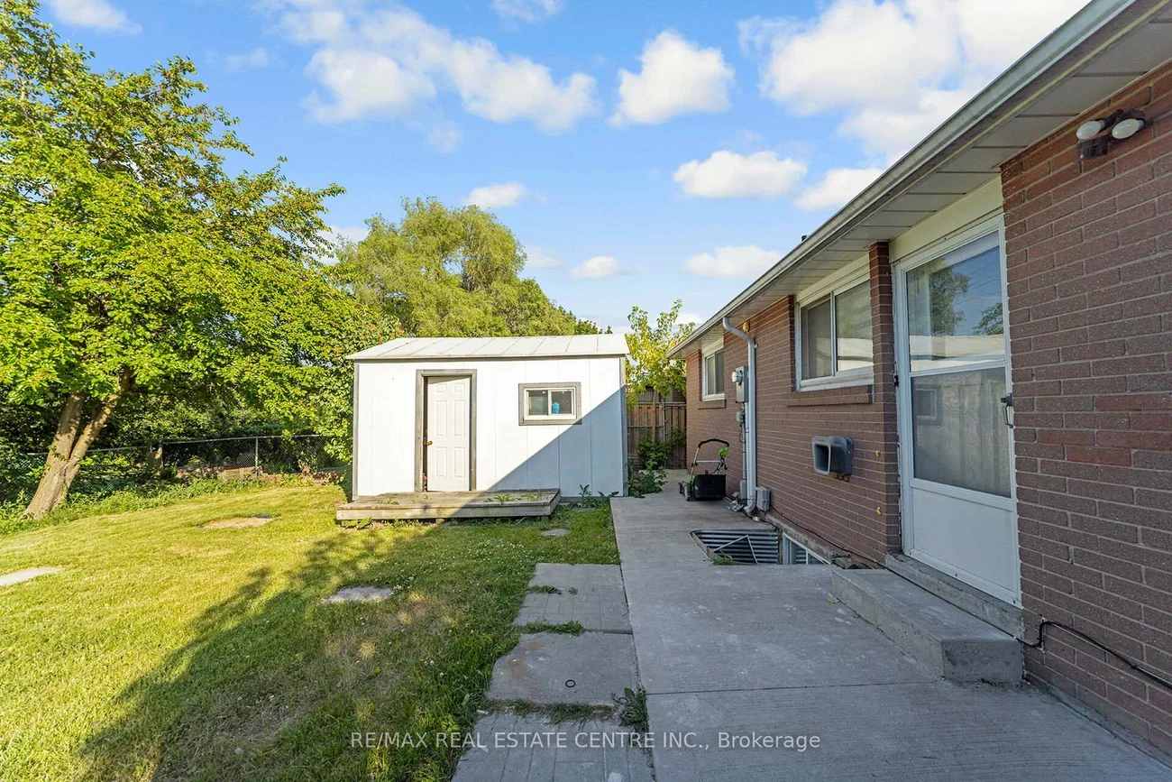 52, Flavian, Southgate, Brampton