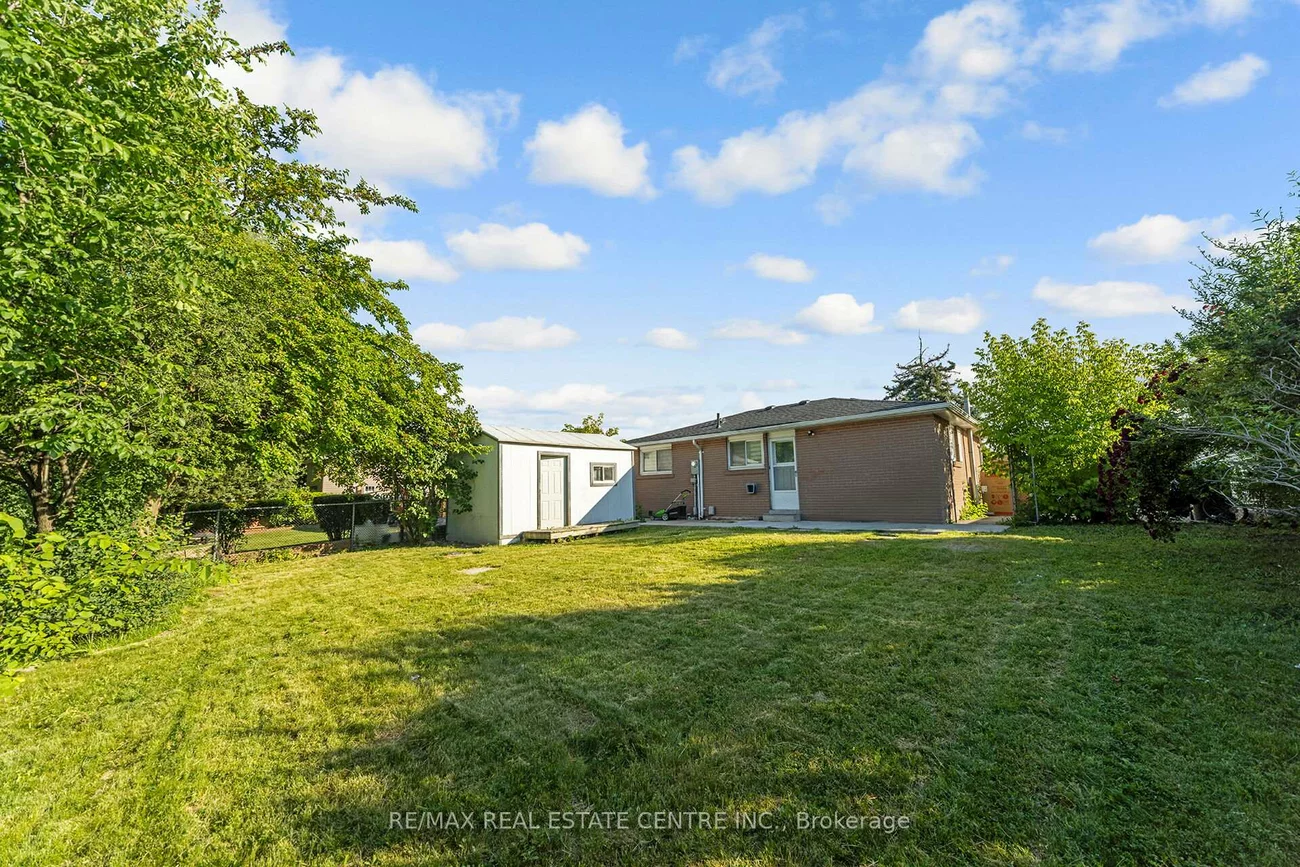 52, Flavian, Southgate, Brampton