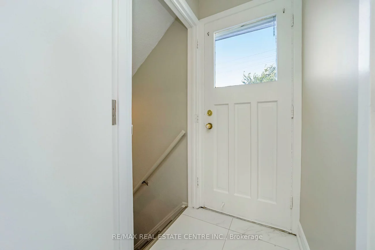 52, Flavian, Southgate, Brampton