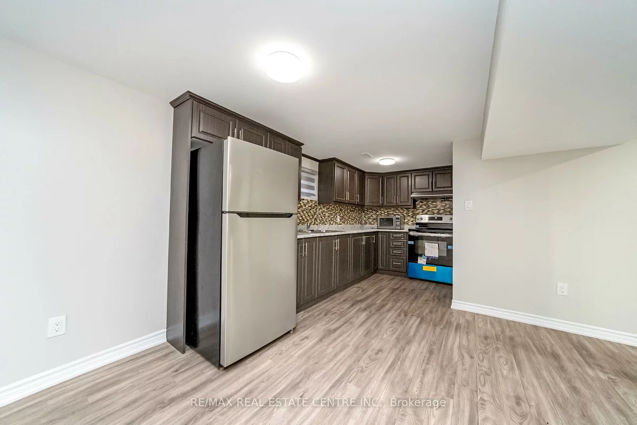52, Flavian, Southgate, Brampton