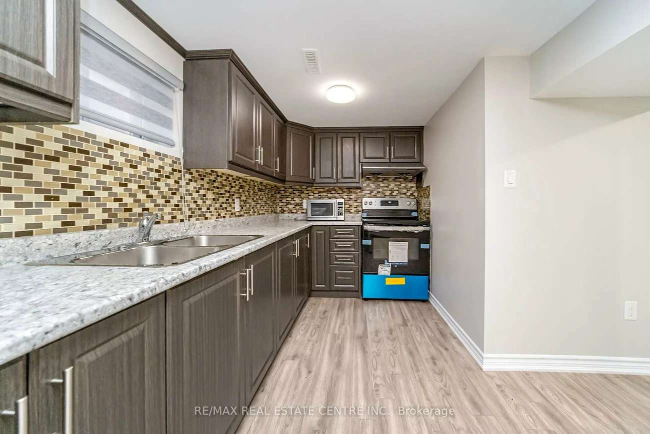 52, Flavian, Southgate, Brampton