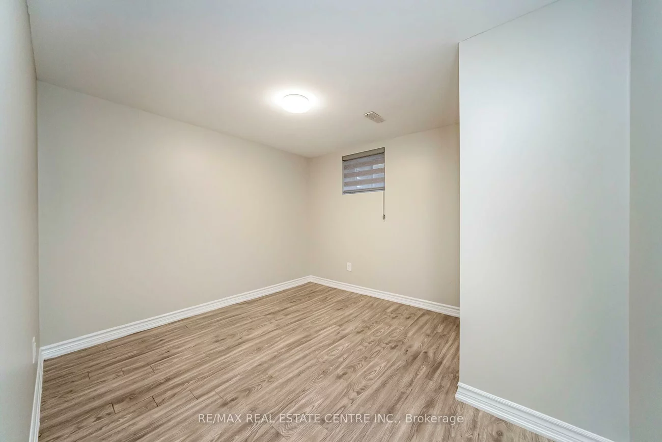 52, Flavian, Southgate, Brampton