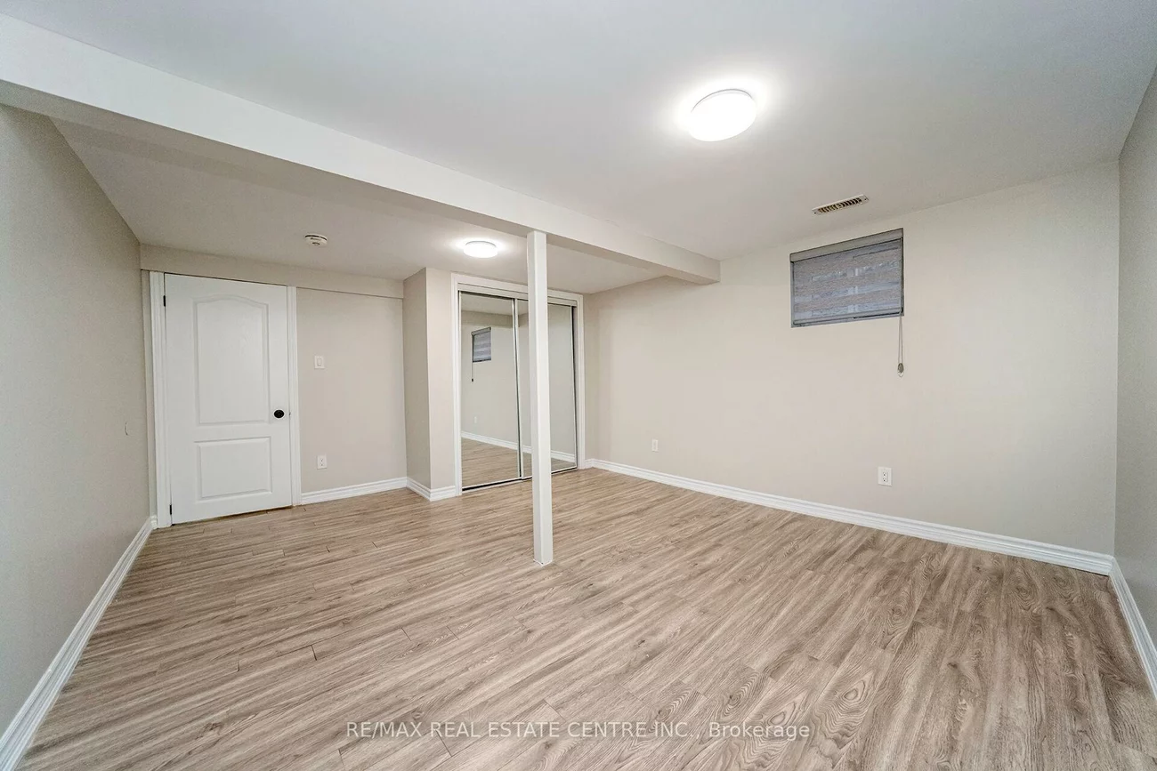 52, Flavian, Southgate, Brampton