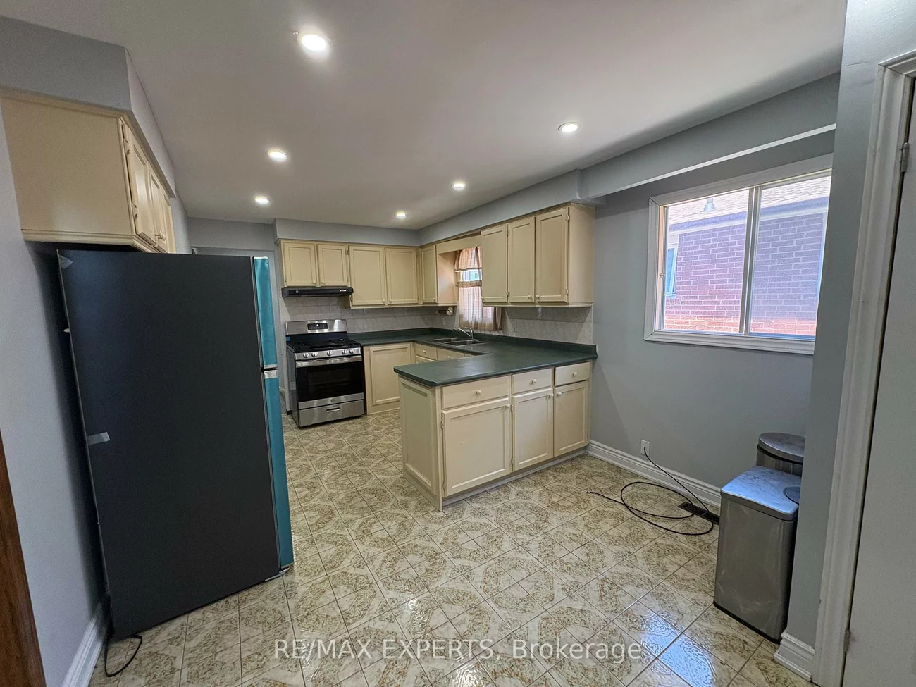 55, Major Oaks, Madoc, Brampton
